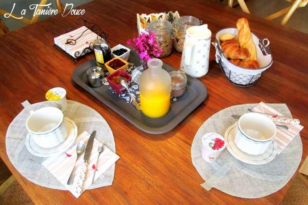 La Taniere Douce Bed and Breakfast Soulaucourt-sur-Mouzon Buitenkant foto